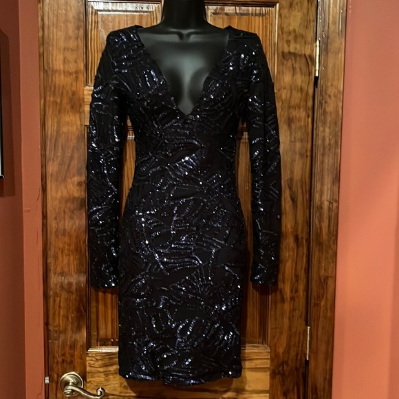 Fashion Nova Dresses & Skirts - Fashion Nova Black & Blue Long Sleeve Sequin Dress